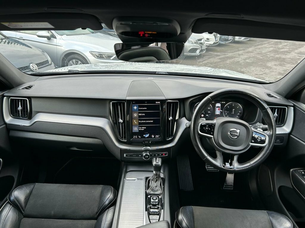 Volvo XC60 2L R-design VO18XWJ Silver #3