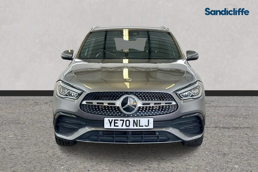 Mercedes-Benz GLA Class Gla Gla 220D 4Matic Amg Line Premium Hatc YE70NLJ Grey #2