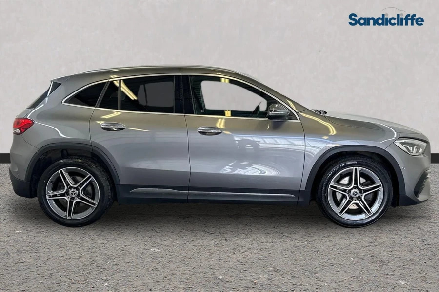 Mercedes-Benz GLA Class Gla Gla 220D 4Matic Amg Line Premium Hatc YE70NLJ Grey #3
