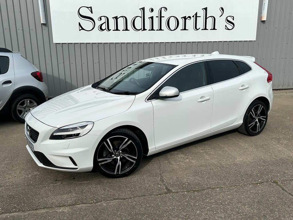 Volvo V40 2.0 T3 Gpf R-design Pro Hatchback Manua White