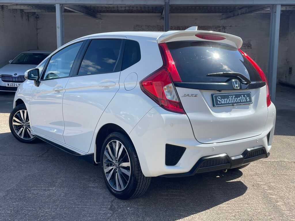 Honda Jazz 1.3 I-vtec Ex Navi Hatchback Eur White #4
