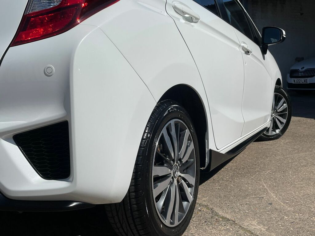 Honda Jazz 1.3 I-vtec Ex Navi Hatchback Eur White #6