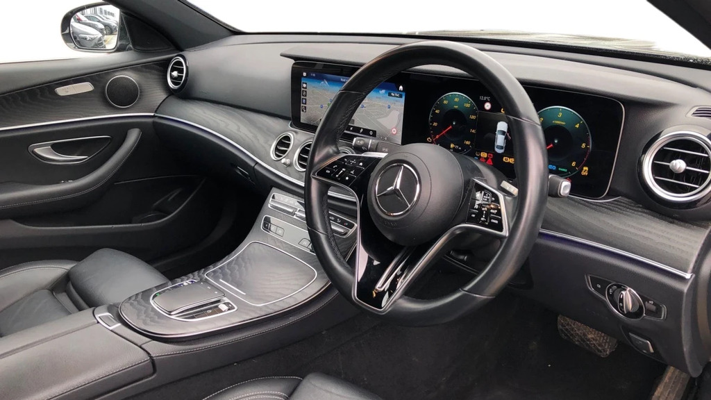 Mercedes-Benz E Class E 220 Amg Line Prem D Mhe KR72XRY Blue #3