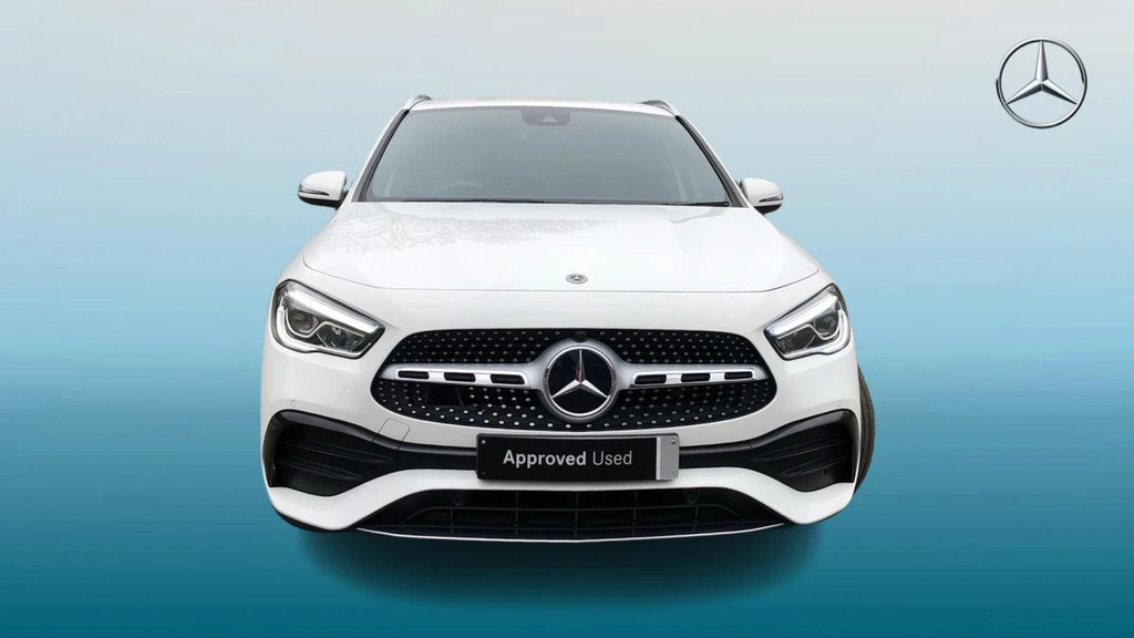 Mercedes-Benz GLA Class Gla 200 Amg Line Premium LM72NCC White #6
