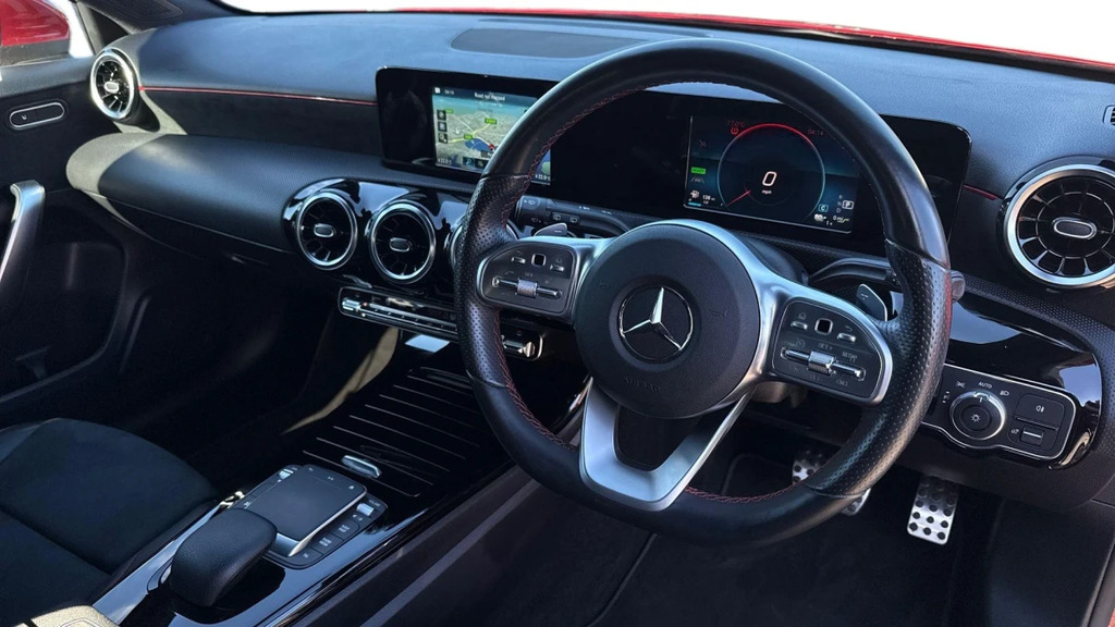 Mercedes-Benz A Class A 250 Amg Line E Red #3