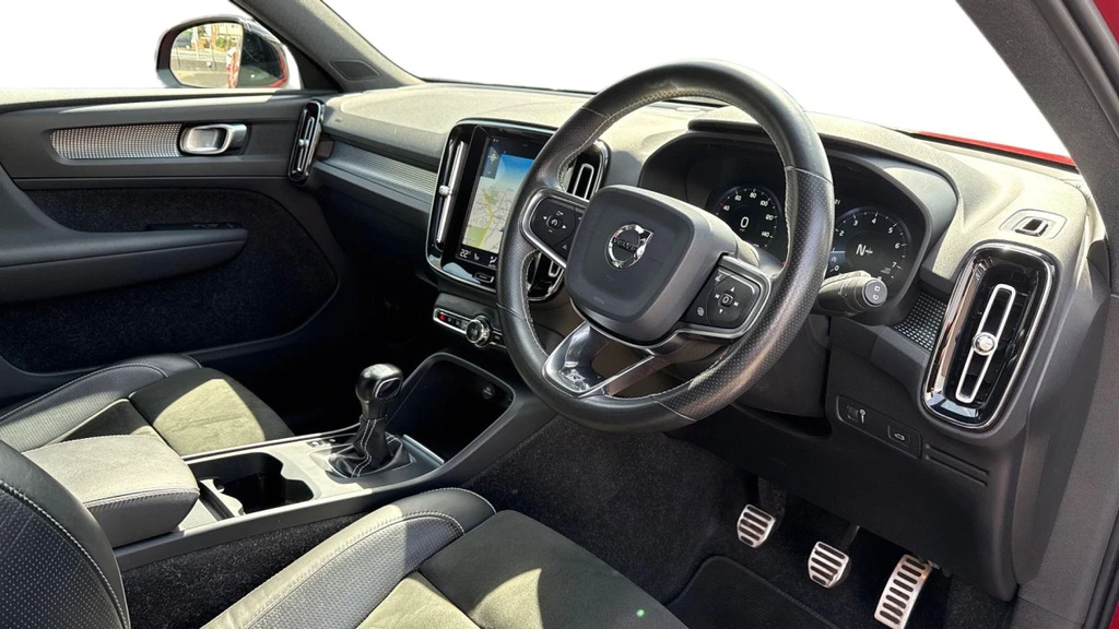Volvo XC40 Xc40 R-design Pro T3 Red #3