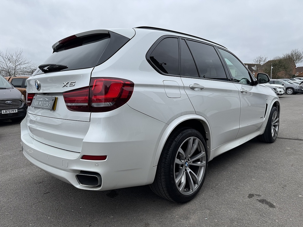 BMW X5 30D M Sport YK67UJU White #4