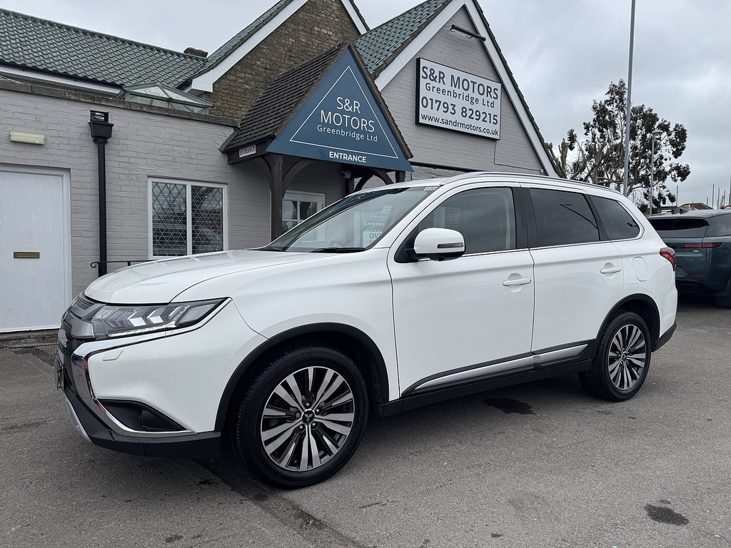 Mitsubishi Outlander Mivec Exceed White #2