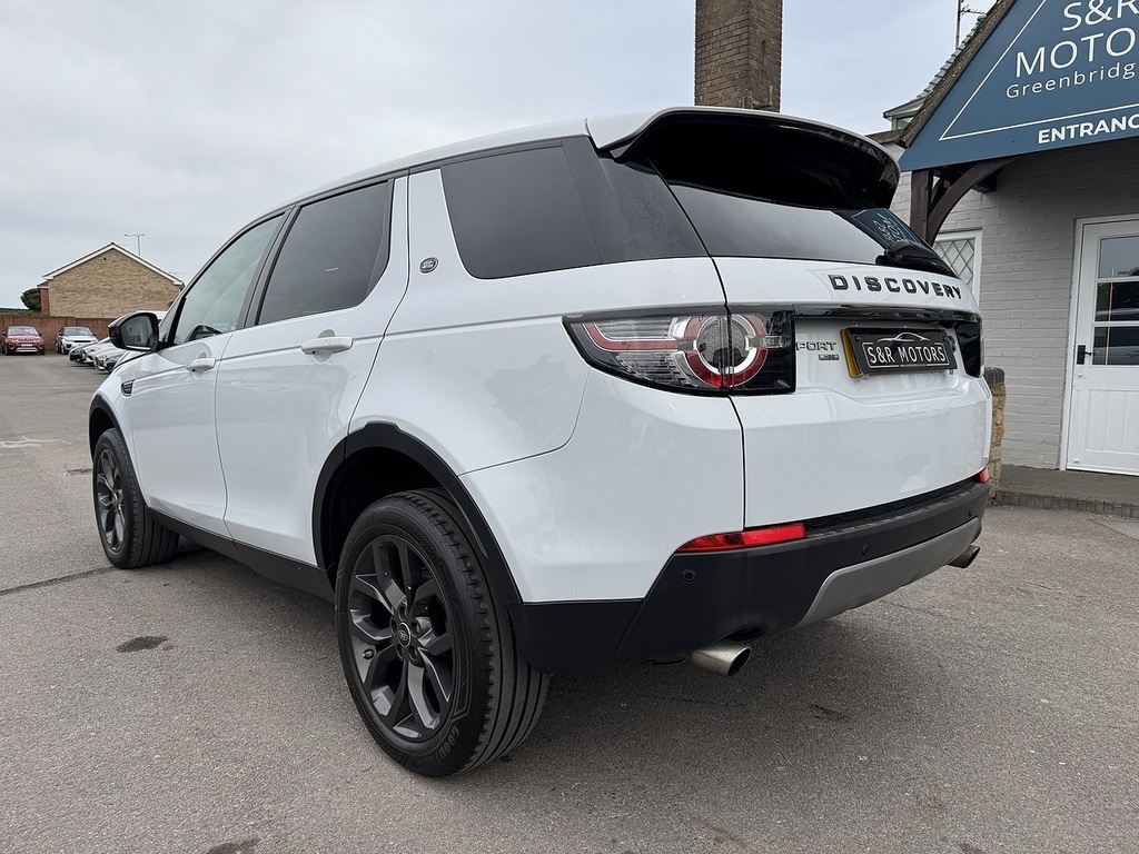 Land Rover Discovery Sport Td4 Landmark PK19XWJ White #6