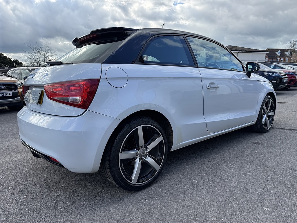 Audi A1 Tdi Amplified Edition BD13CCK White #4