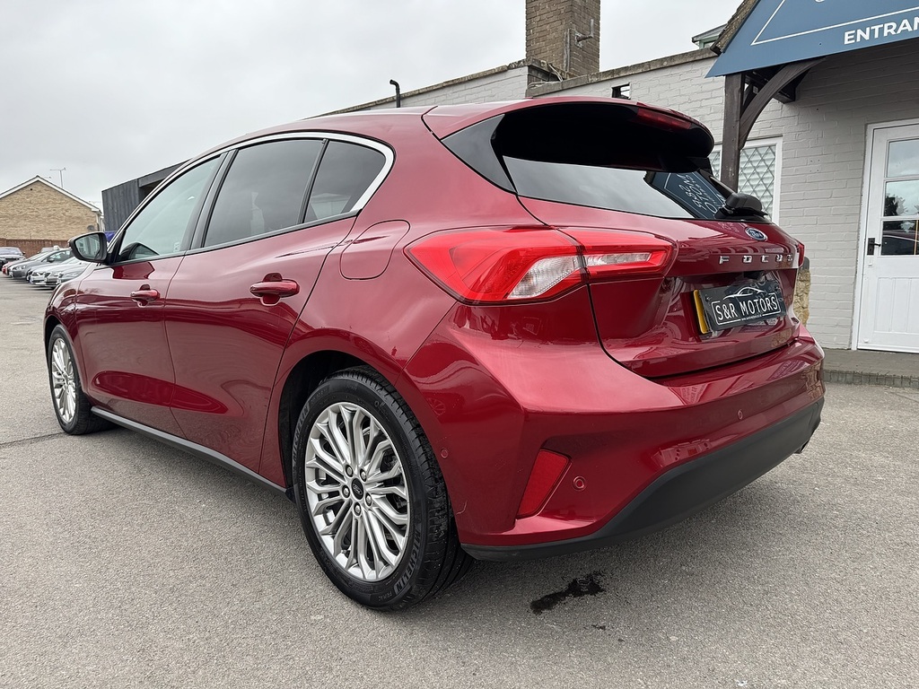 Ford Focus T Ecoboost Titanium X WT19BDO Red #6