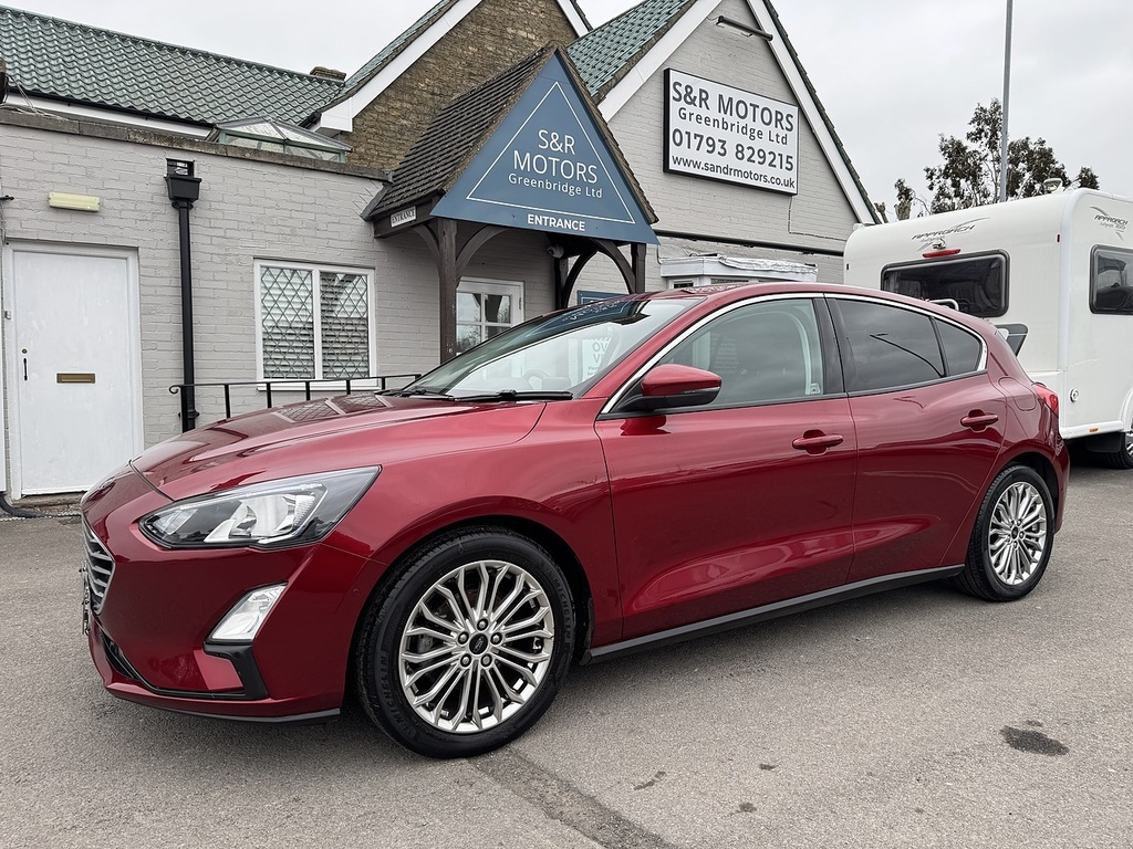 Ford Focus T Ecoboost Titanium X WT19BDO Red