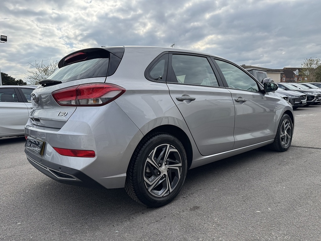 Hyundai I30 T-gdi Mhev Se Connect YT72JVX Silver #4