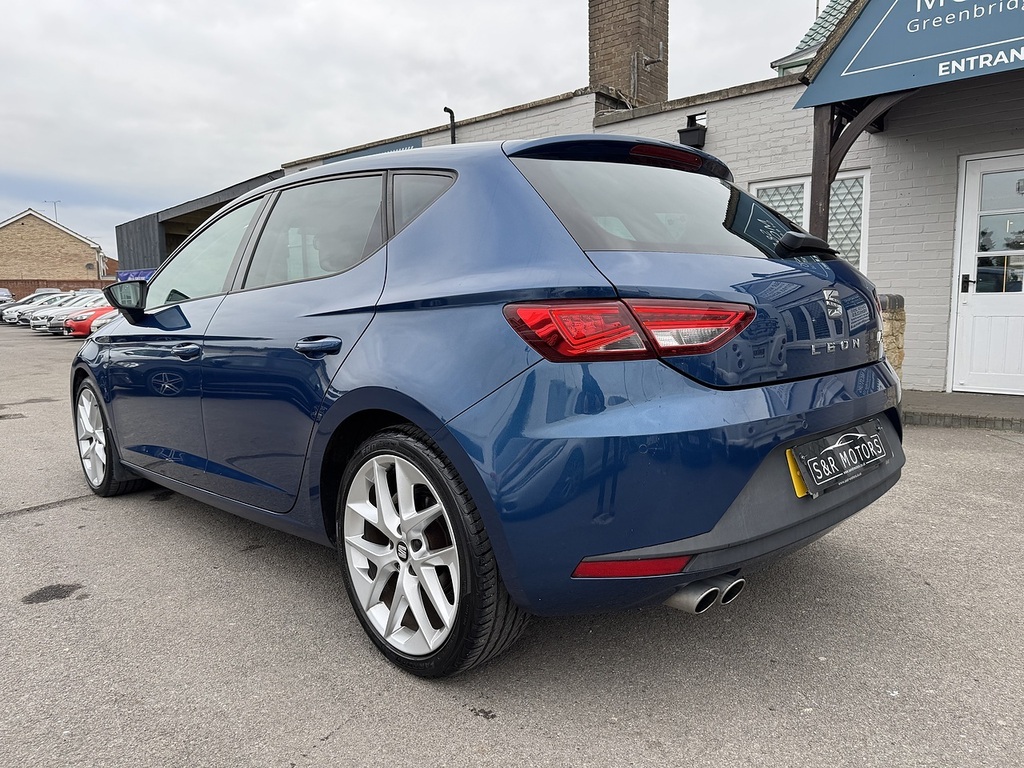 Seat Leon Ecotsi Fr KX16JWL Blue #6
