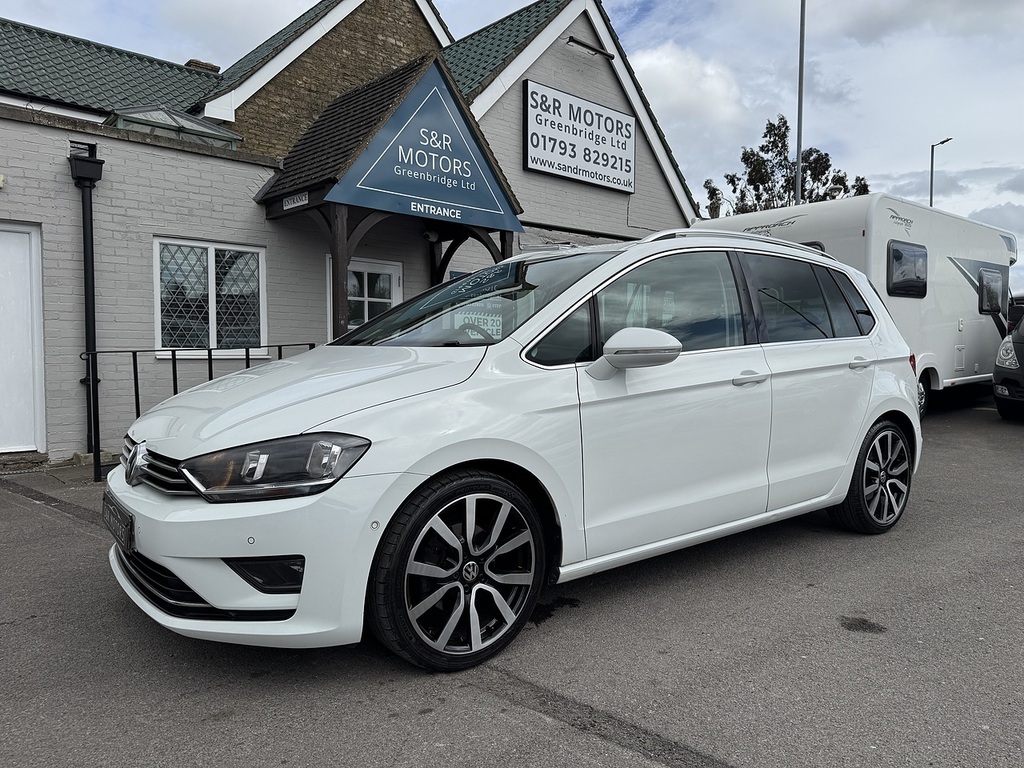 Volkswagen Golf SV Tdi Bluemotion Tech Gt White