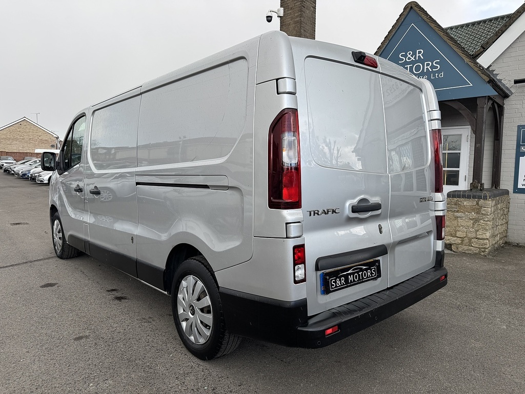 Renault Trafic Dci Energy 29 Business HF18TYS Silver #6
