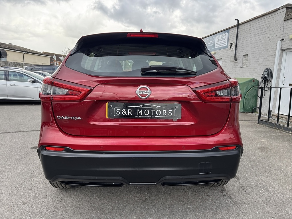 Nissan Qashqai Dci Acenta Premium DP69ORS Red #5