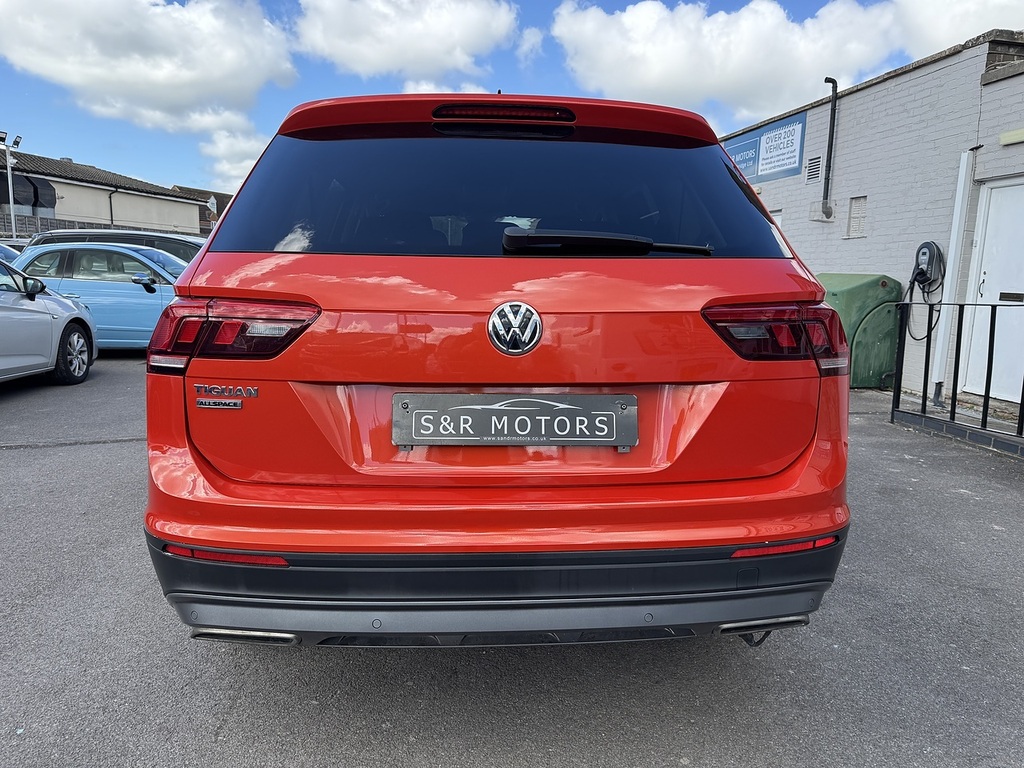 Volkswagen Tiguan Allspace Tsi Evo Se Nav Orange #6