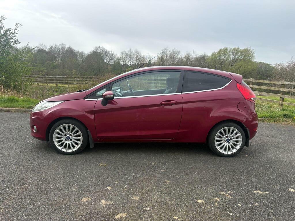 Ford Fiesta 1.4 Titanium MF12PWX Red #4