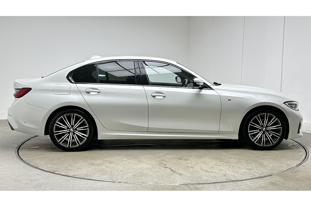 BMW 3 Series 320I M Sport SX19MYZ White #4