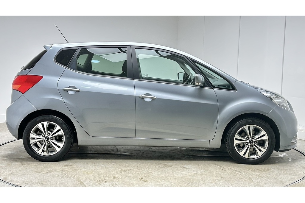 Kia Venga 3 Silver #4