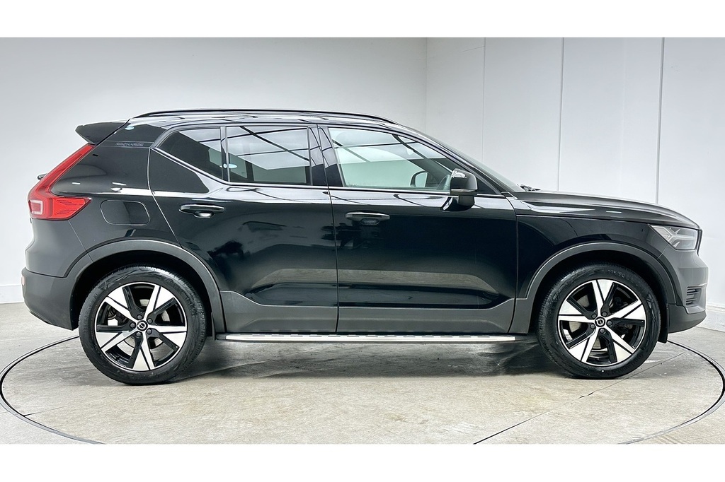 Volvo XC40 H T4 Plus RX22NZA Black #4