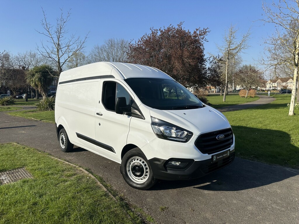 Ford Transit Custom Panel Van 2.0 Transit Custom Leader Van 320 L2 2.0 White