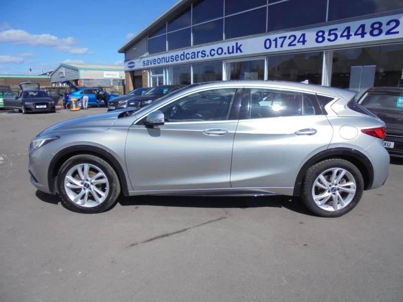 Infiniti Q30 1.5D Premium Tech In-touch Nav - 2017 17 RF17NBY Silver