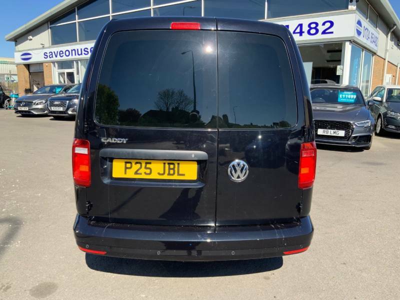 Volkswagen Caddy Maxi 2.0 Tdi Bluemotion Tech 102Ps Highline Nav Van - 2 Black #3