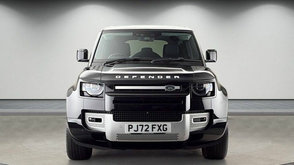 Land Rover Defender 110 2.0 P400e 15.4Kwh Xs Edition Suv Plug-i PJ72FXG Black #3