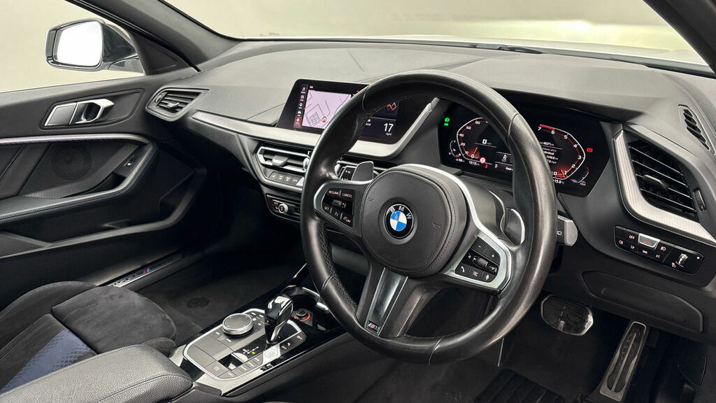 BMW 1 Series 2.0 M135i Hatchback Xdrive Euro 6 WP20AET White #5