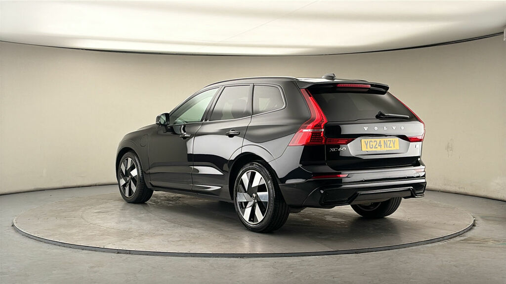 Volvo XC60 2.0H T8 Recharge 18.8Kwh Ultimate Dark Suv Pet YG24NZY Black #2