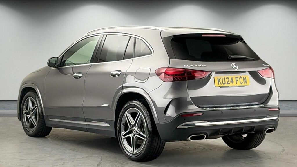 Mercedes-Benz GLA Class 2.0 Gla220d Amg Line Executive Suv 8G Grey #2