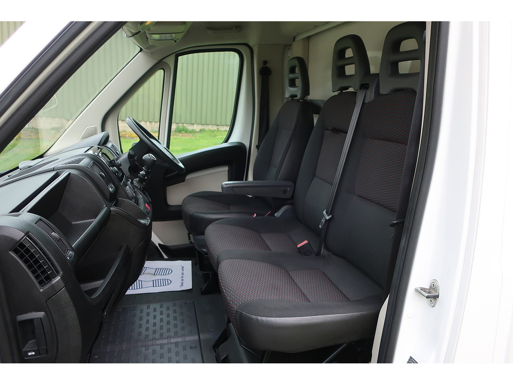 Peugeot Boxer 2.0 Bluehdi 335 Built For Business Low Loader Dies White #5