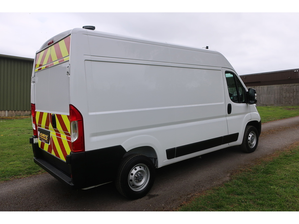Fiat Ducato 2.2 Multijetiii 35 Business Pro Panel Van Dies White #2