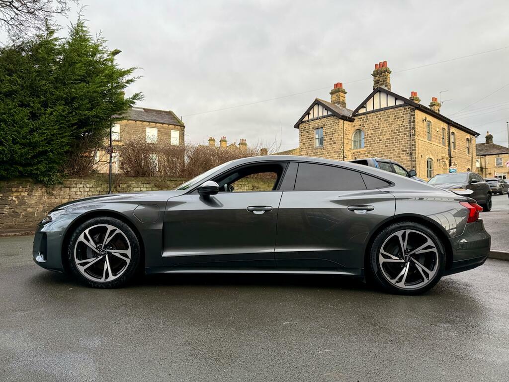 Audi E Tron GT 93.4Kwh Quattro WG72RKF Grey #5