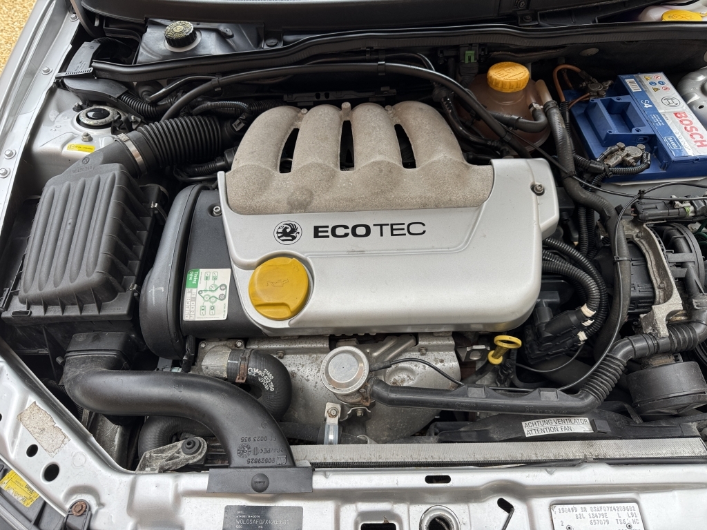 Vauxhall Tigra Chequers 16V Silver #8