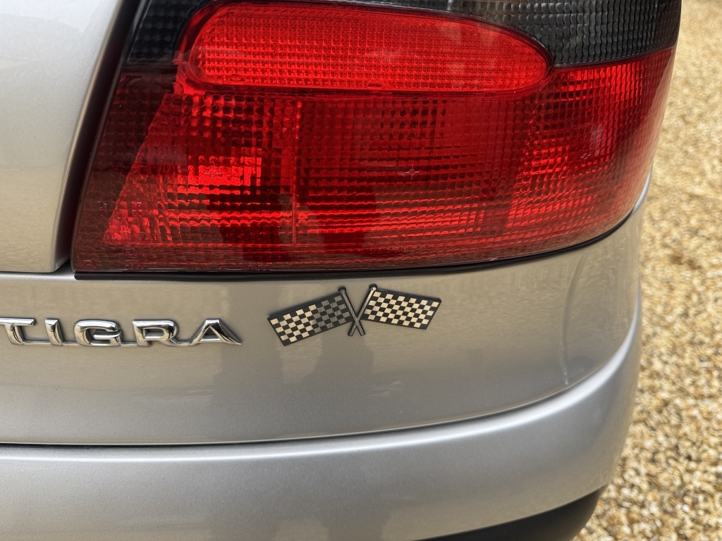 Vauxhall Tigra Chequers 16V Silver #16