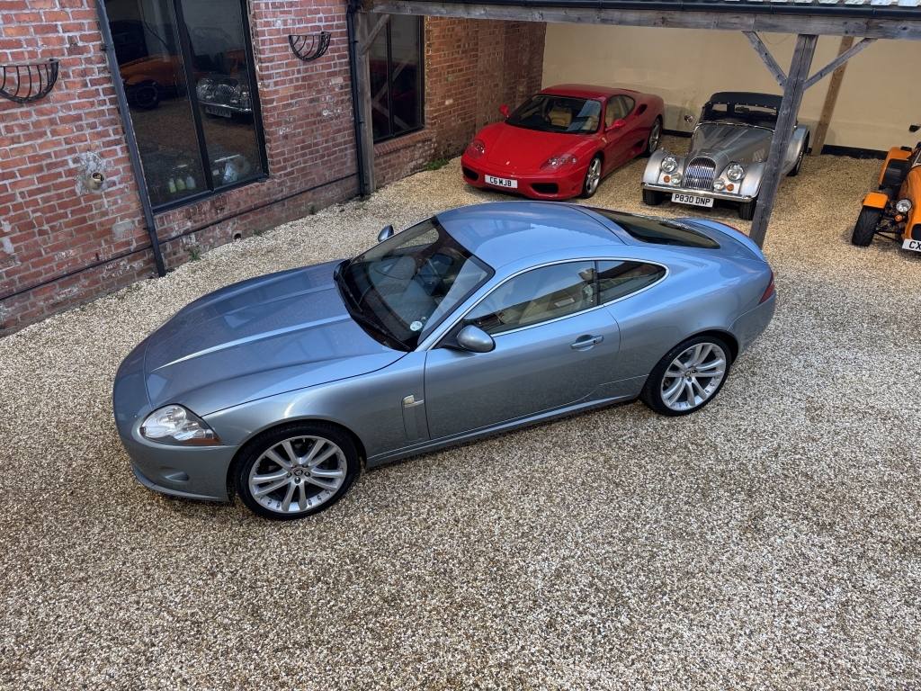 Jaguar XK 4.2 Convertible 300 Bhp Black #9
