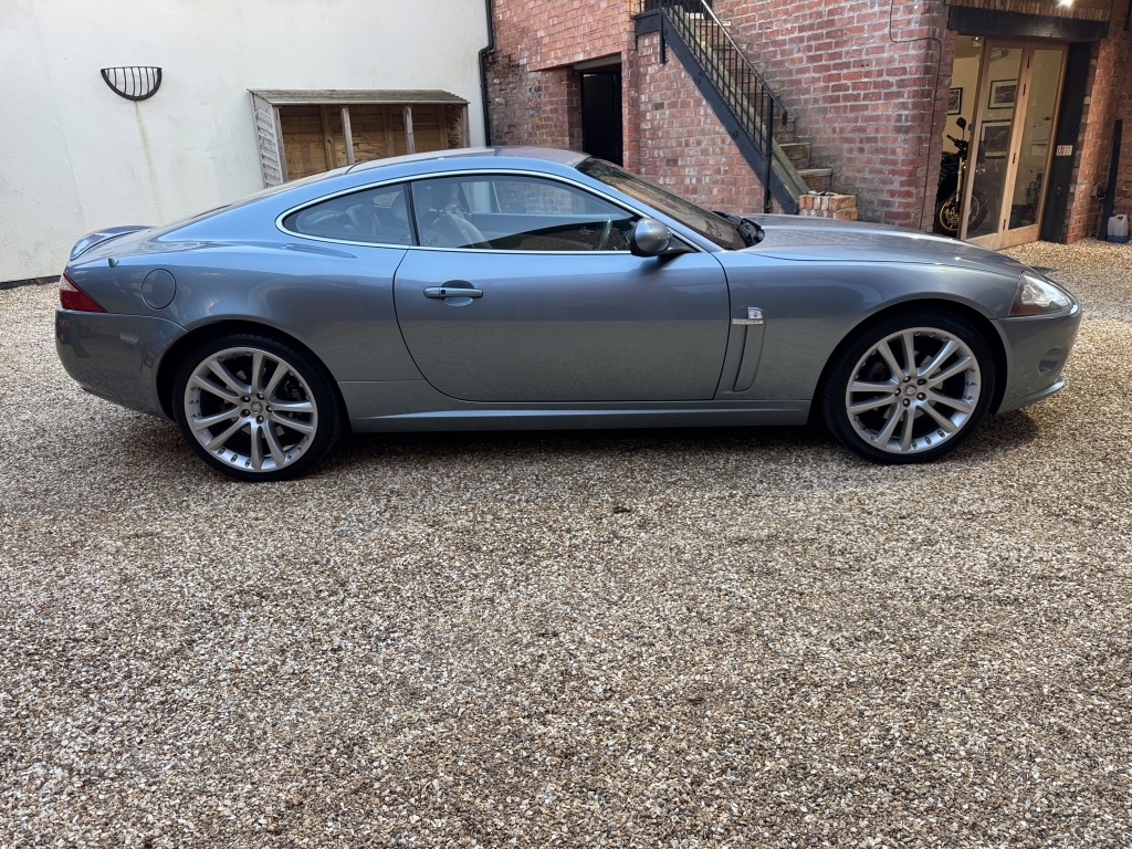 Jaguar XK 4.2 Convertible 300 Bhp Black #5