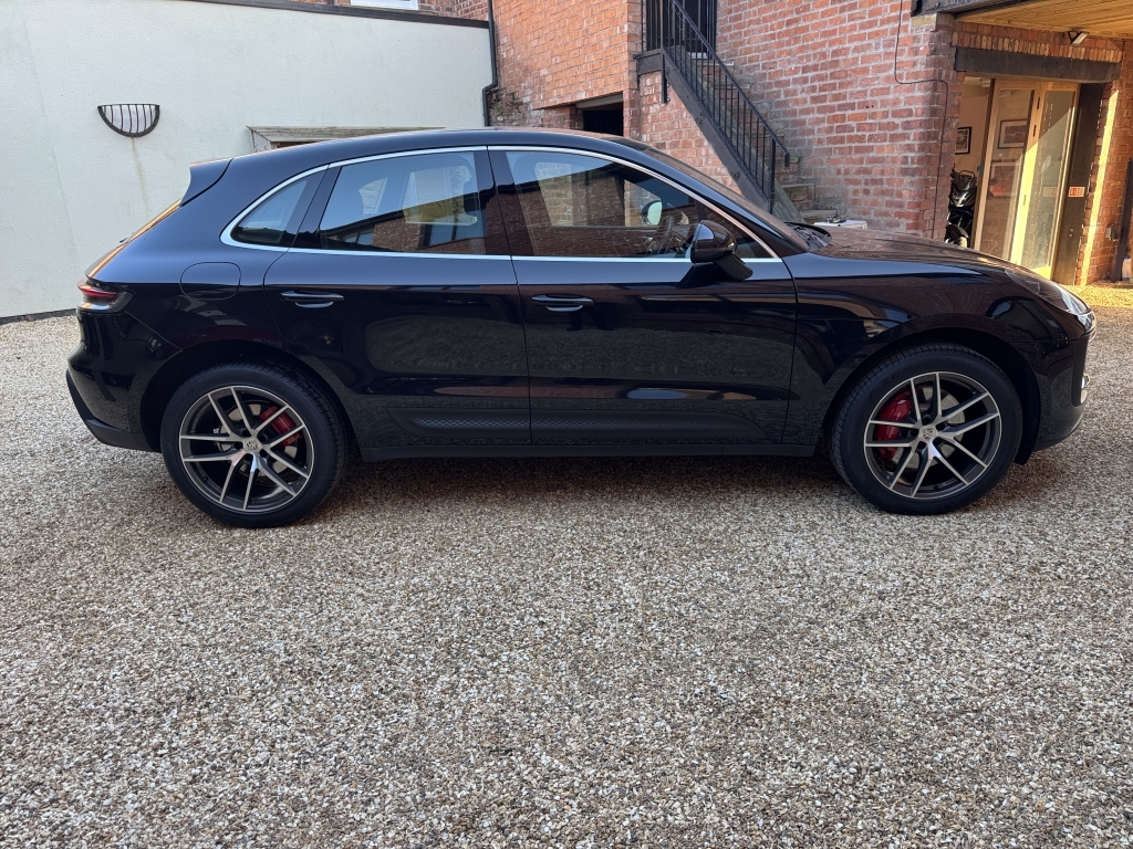 Porsche Macan S Estate 2.9 S Pdk SN71WCK Black #5