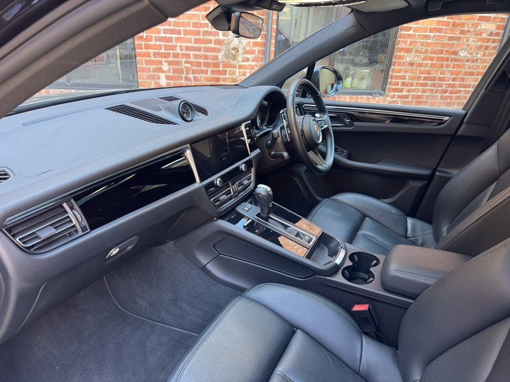 Porsche Macan S Estate 2.9 S Pdk SN71WCK Black #6
