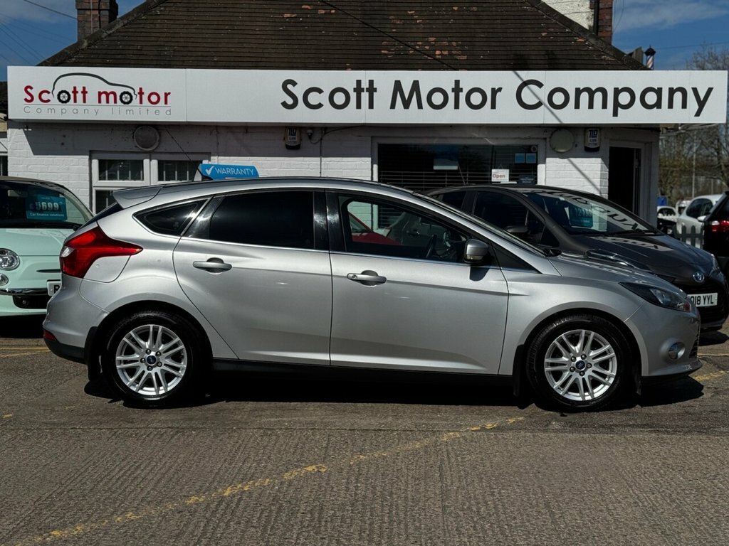 Ford Focus 1.6L Titanium Silver #5