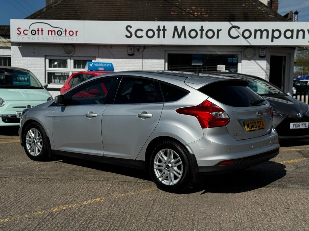 Ford Focus 1.6L Titanium Silver #2