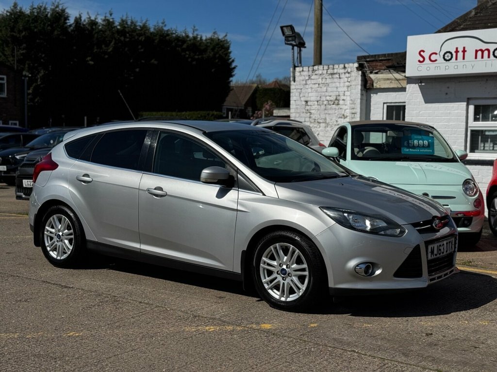 Ford Focus 1.6L Titanium Silver #4