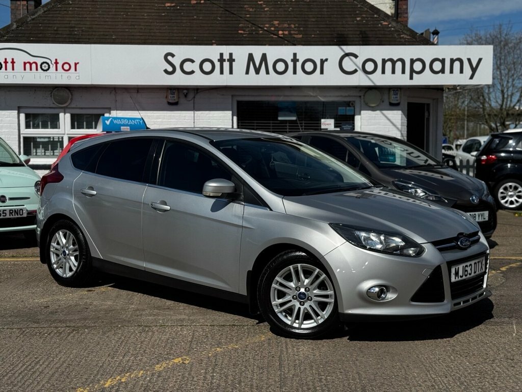 Ford Focus 1.6L Titanium Silver