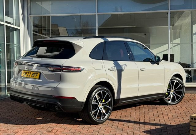 Porsche Cayenne 3.0 V6 E-hybrid 17.9Kwh SR22HFF Grey #6