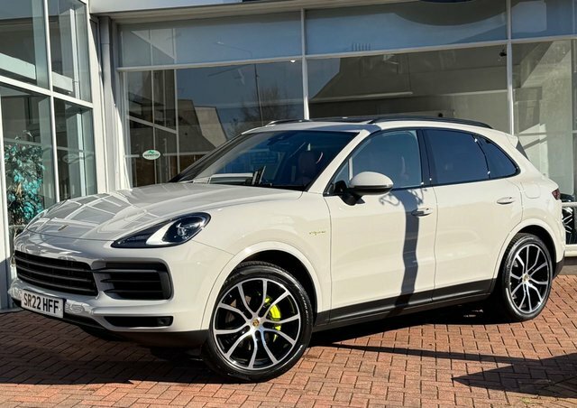 Porsche Cayenne 3.0 V6 E-hybrid 17.9Kwh SR22HFF Grey #4