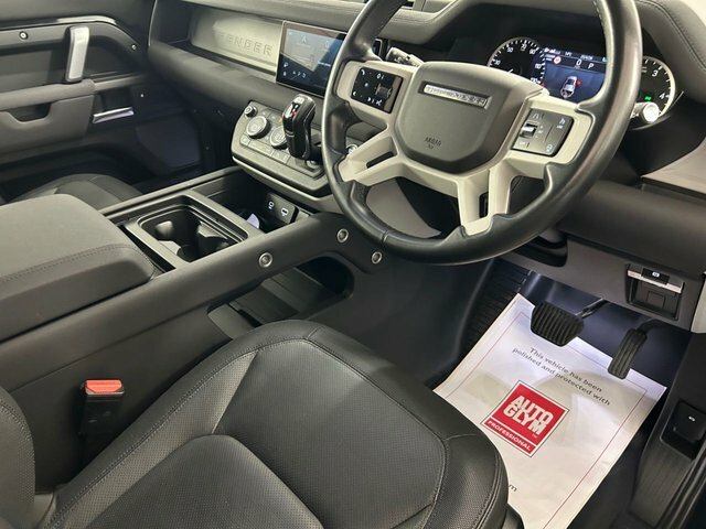 Land Rover Defender 3.0 D300 Mhev X-dynamic SN22VMK Black #2
