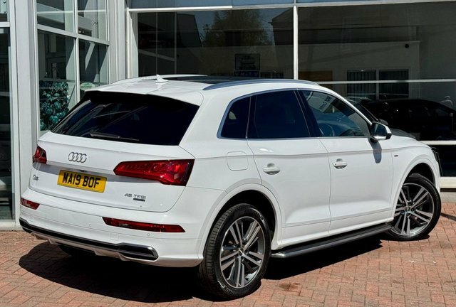 Audi Q5 2.0 Tfsi 45 S MA19BOF White #3
